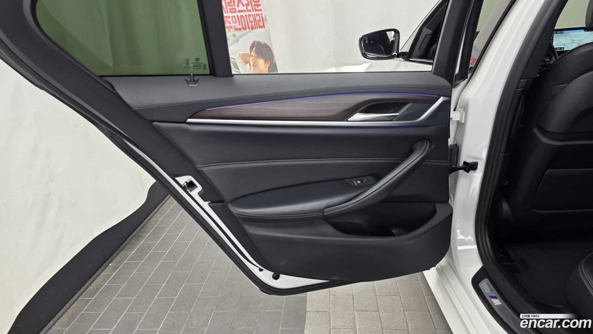 5-Series BMW 2017.6-INNER-035