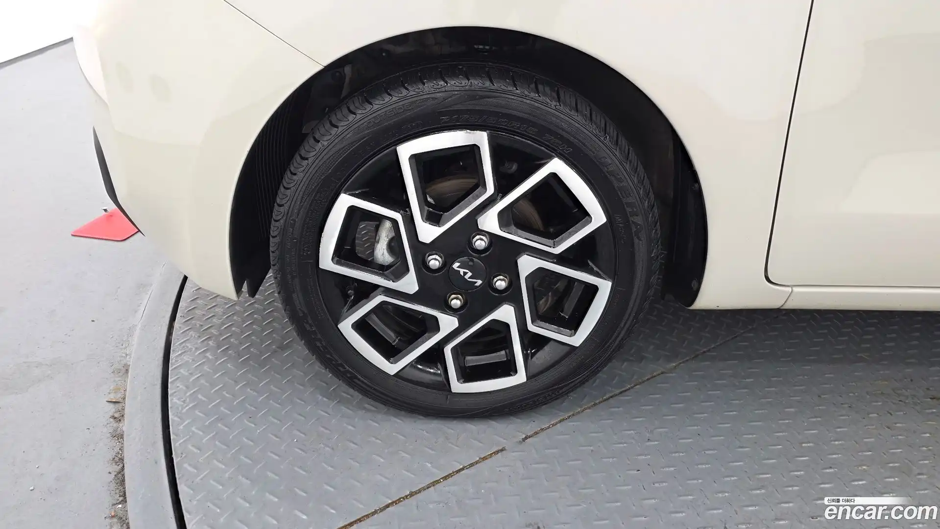 RAY Kia 2023.3-OUTER-005