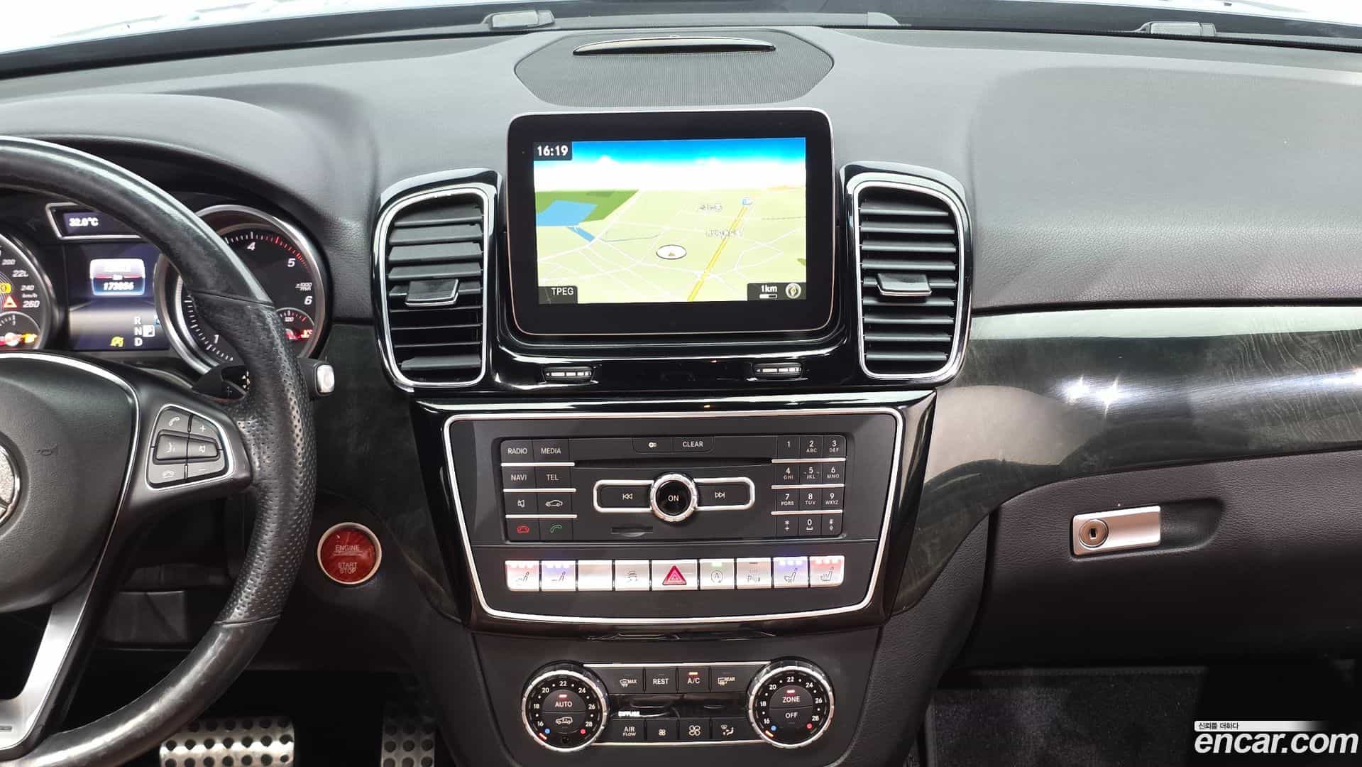 GLE-Class Mercedes-Benz 2017.6-OPTION-018