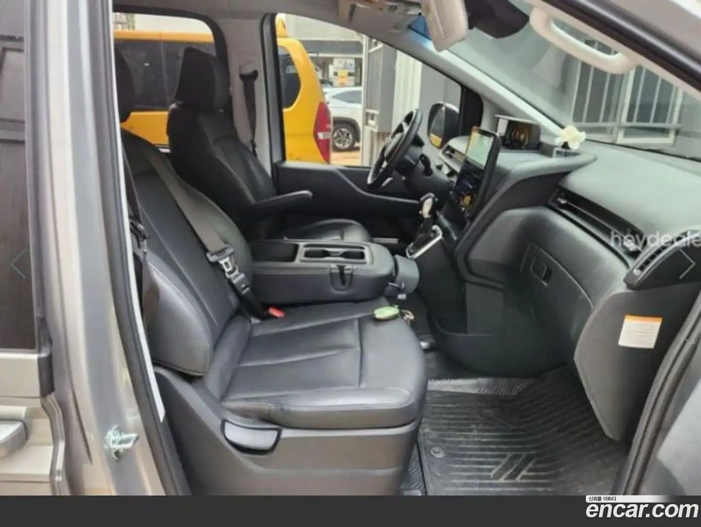 Staria Hyundai 2024.7-OUTER-005