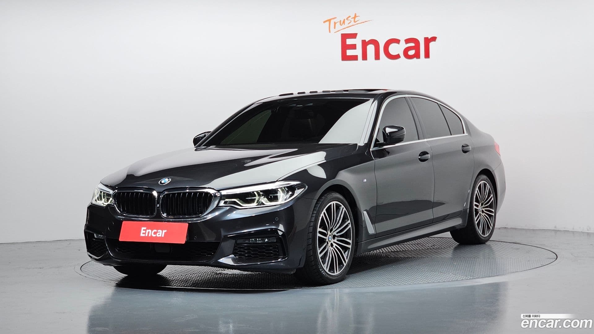 Main__Slider__Photo:5-Series BMW 2020.11-0