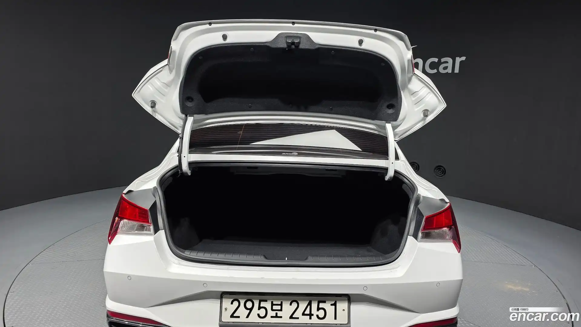 AVANTE Hyundai 2023.1-OPTION-024