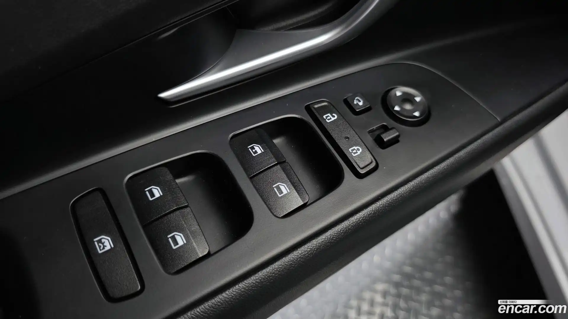 AVANTE Hyundai 2023.1-OPTION-041
