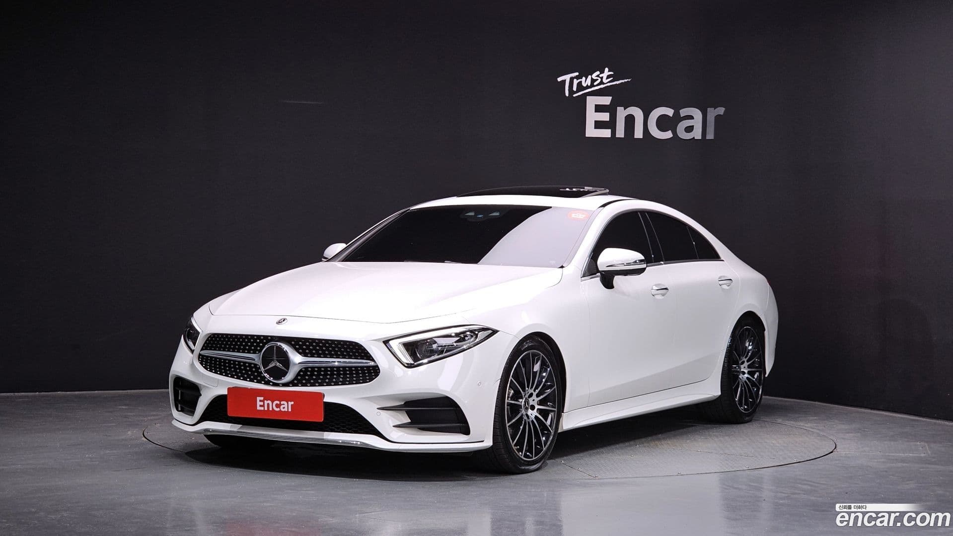 Main__Slider__Photo:CLS-Class Mercedes-Benz 2018.11-0