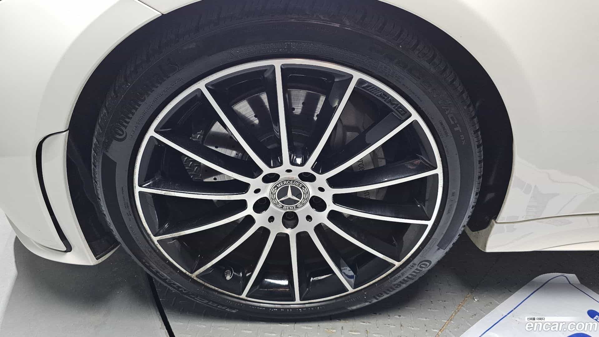 CLS-Class Mercedes-Benz 2018.11-OUTER-005