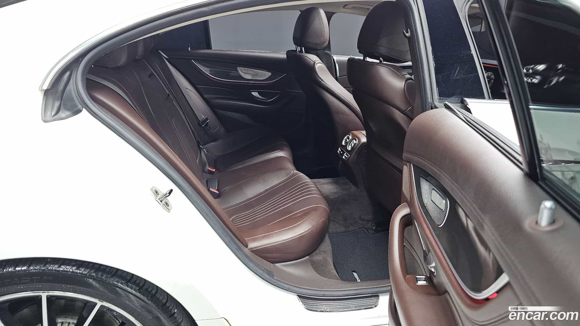CLS-Class Mercedes-Benz 2018.11-OPTION-015
