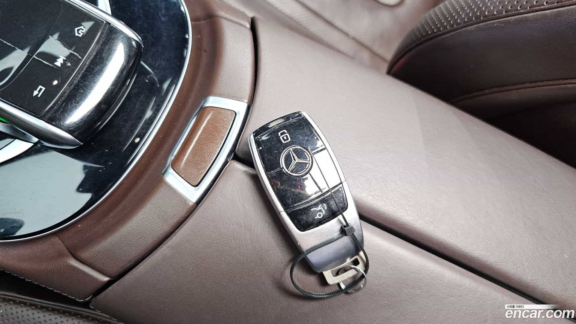 CLS-Class Mercedes-Benz 2018.11-OPTION-041