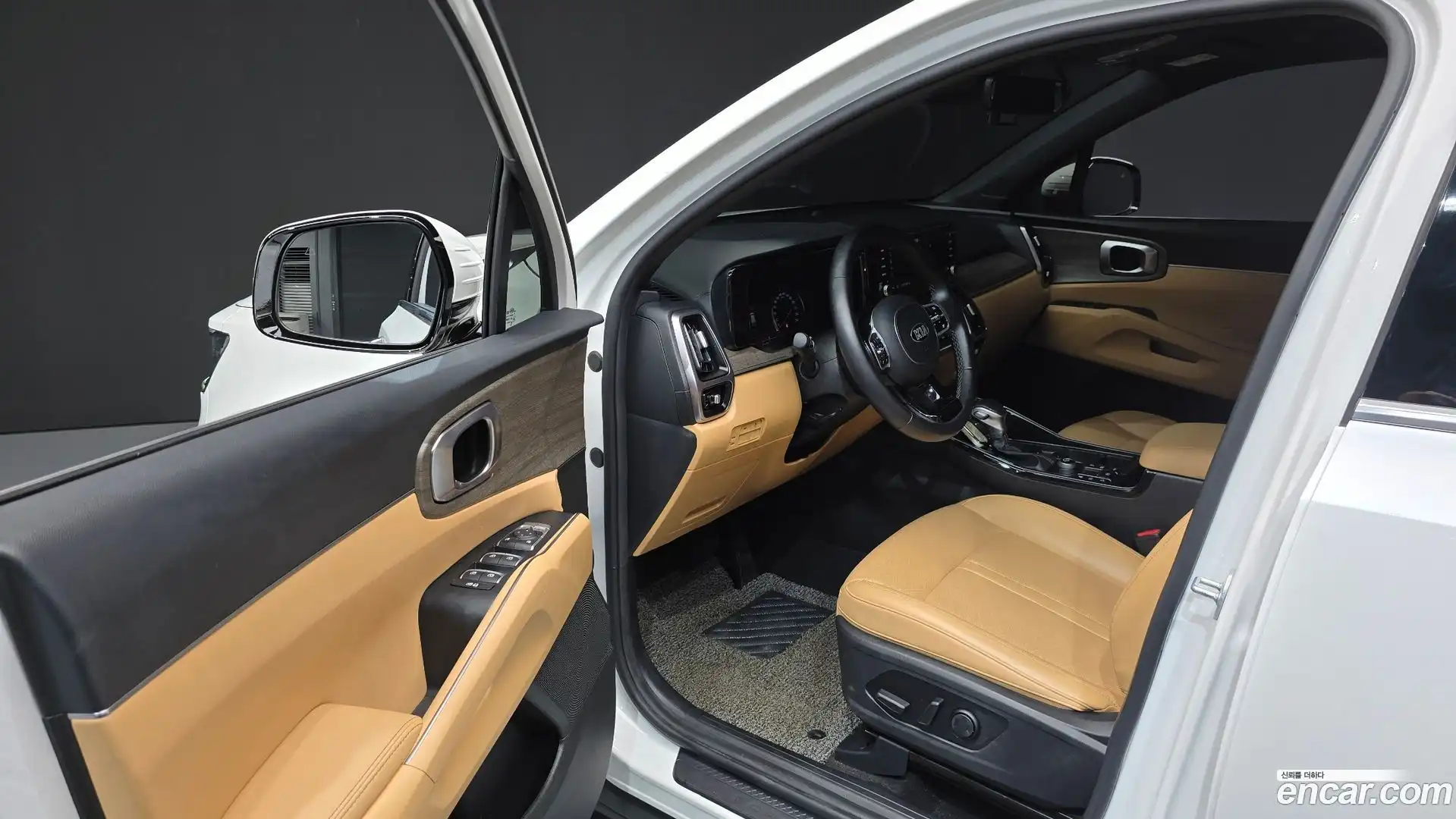 Sorento Kia 2020.5-INNER-010