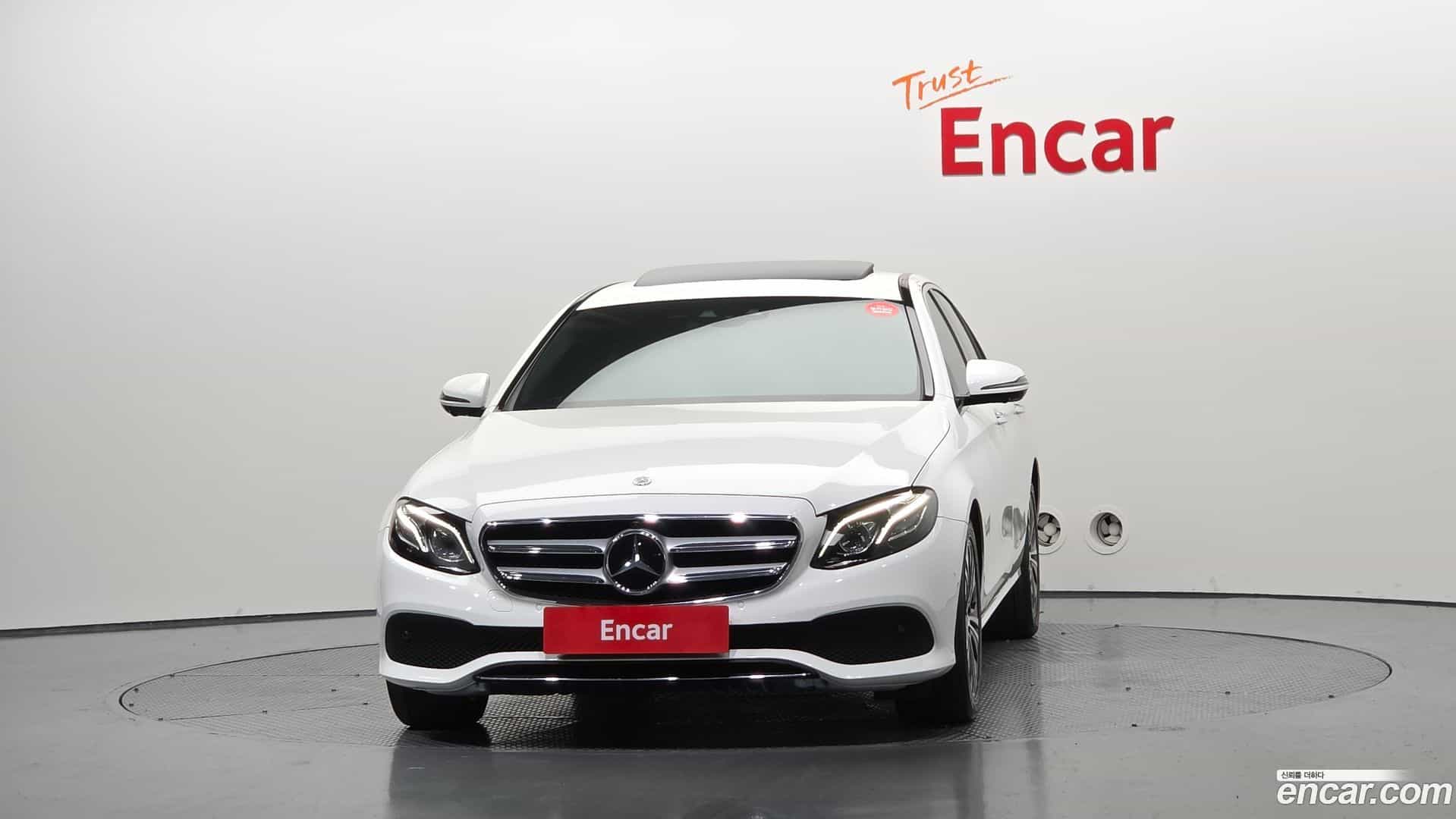 E-Class Mercedes-Benz 2020.6-OUTER-003