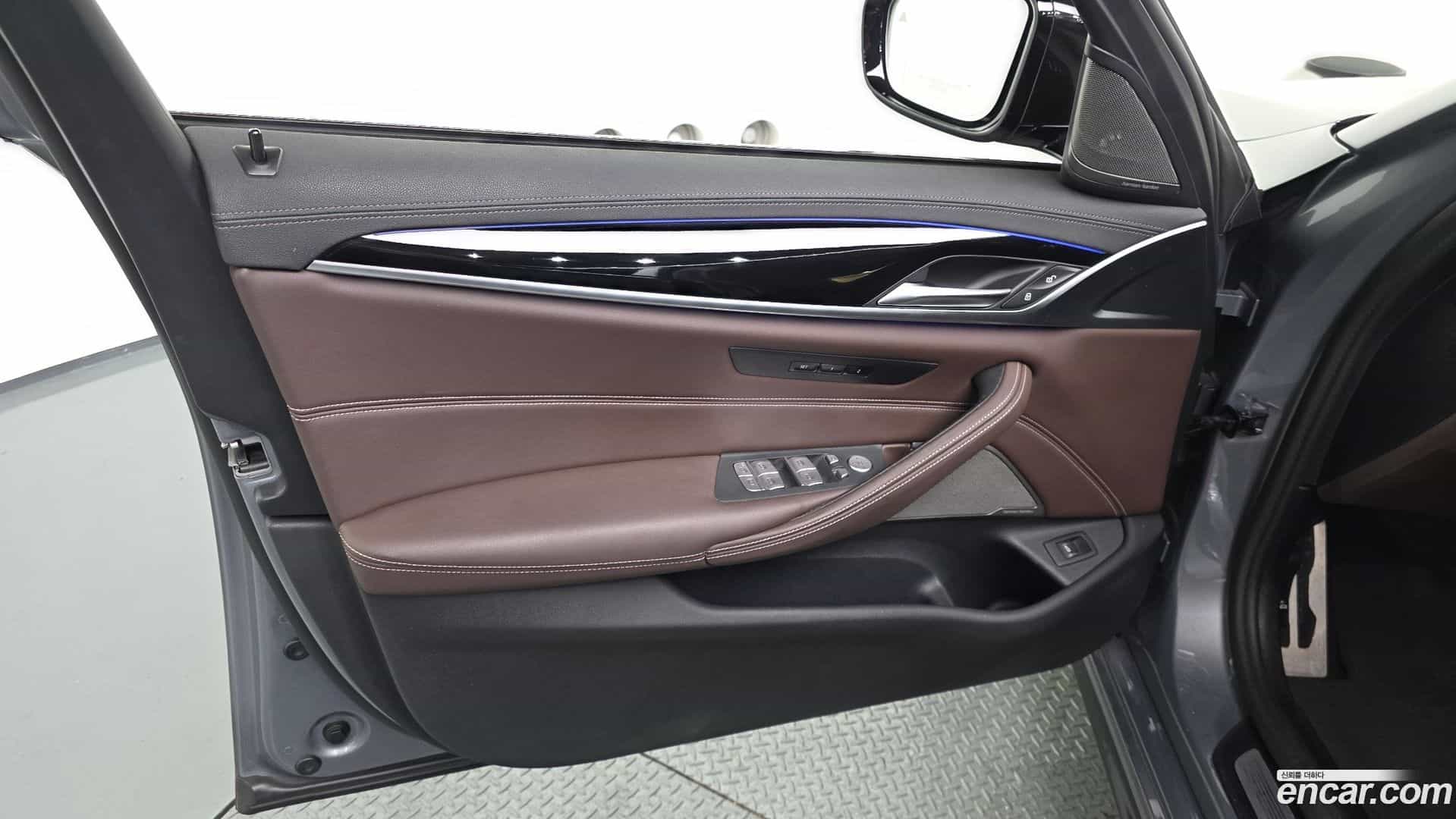 5-Series BMW 2023.5-INNER-034
