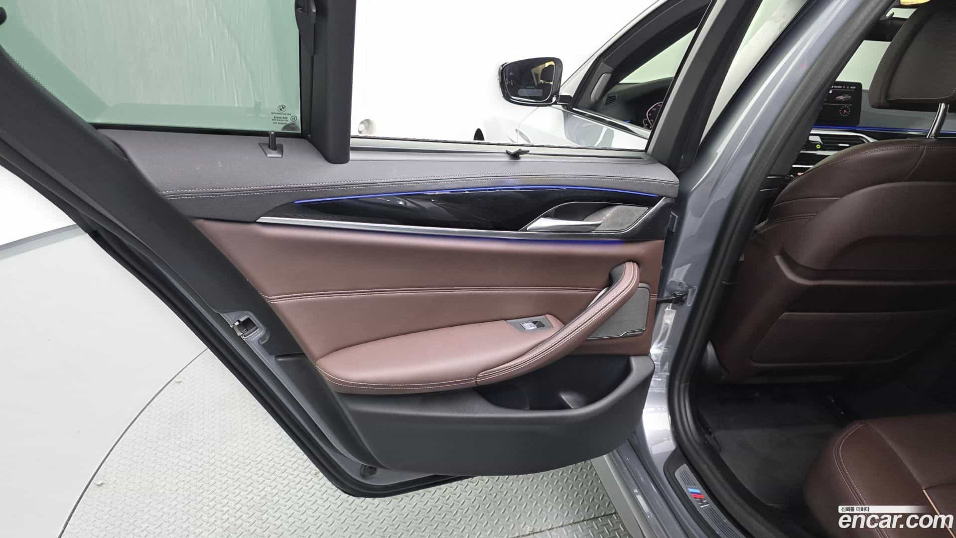 5-Series BMW 2023.5-INNER-035