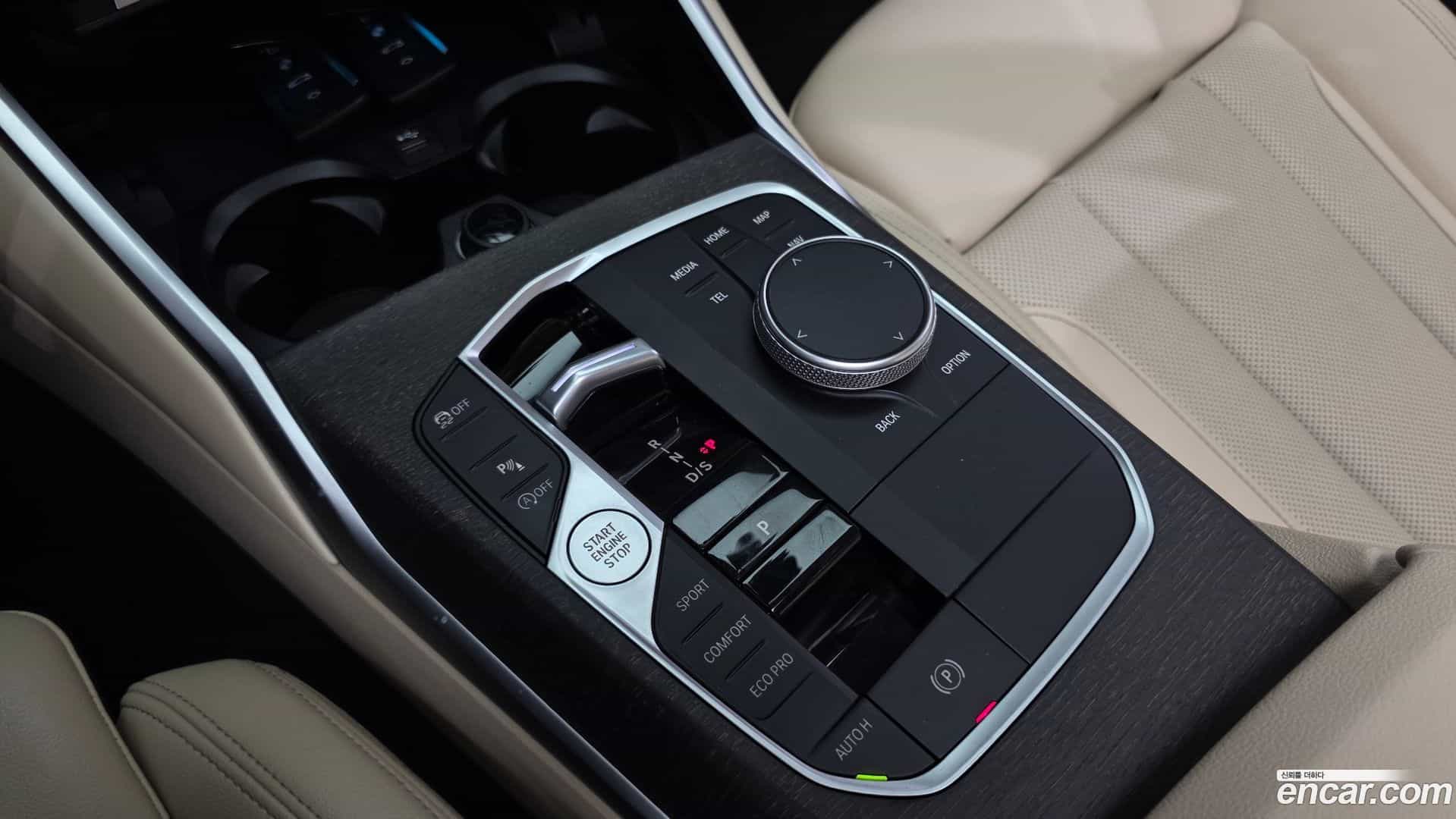 3-Series BMW 2023.5-INNER-009
