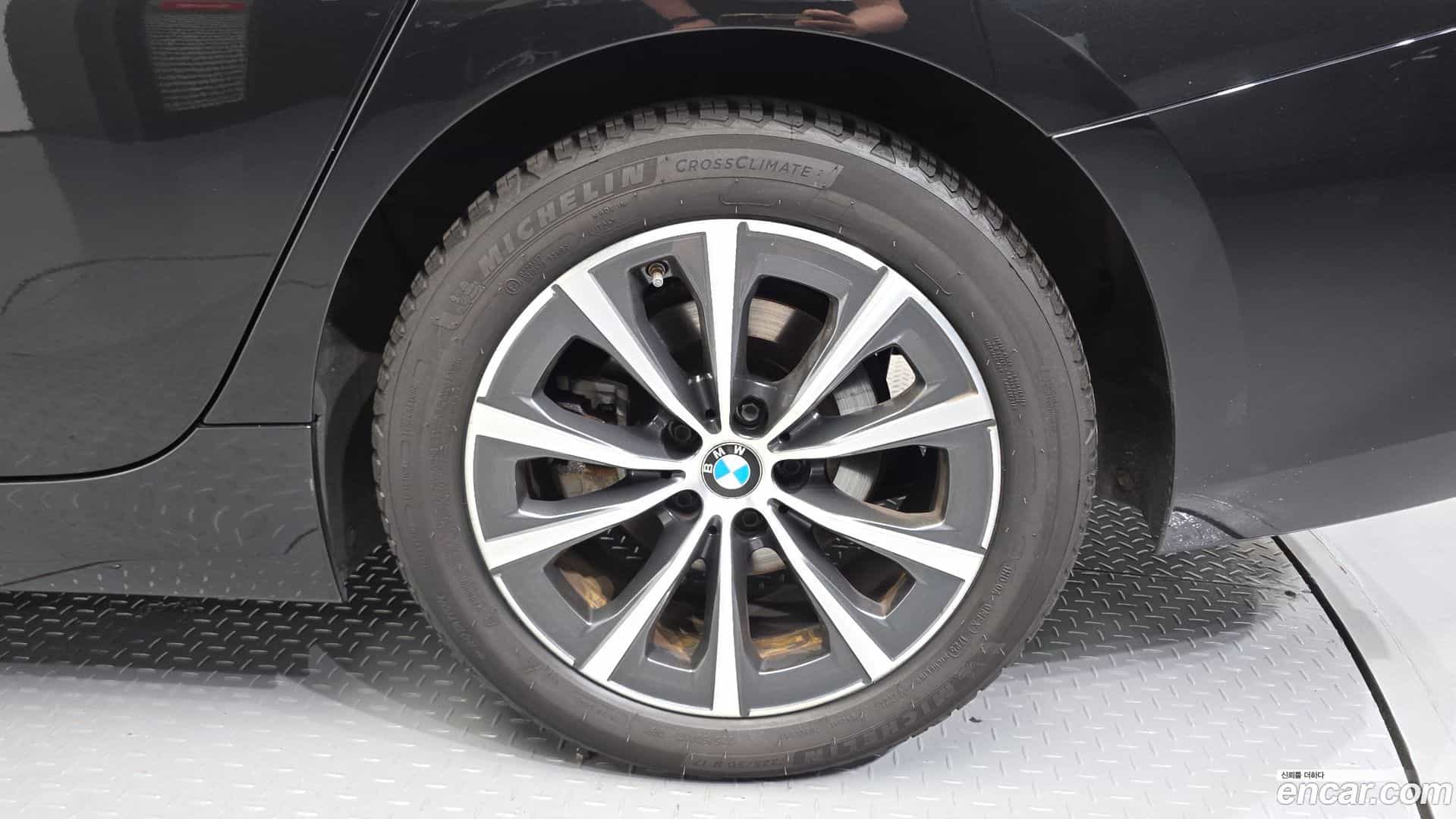 3-Series BMW 2023.5-OUTER-031