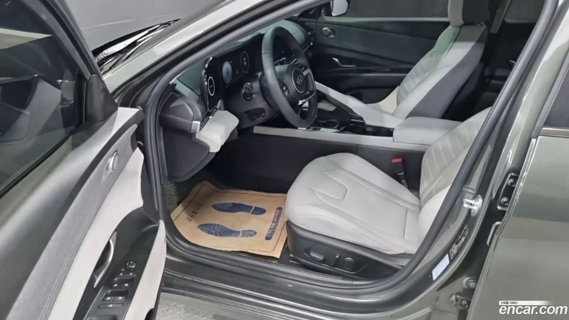 AVANTE Hyundai 2021.5-INNER-010