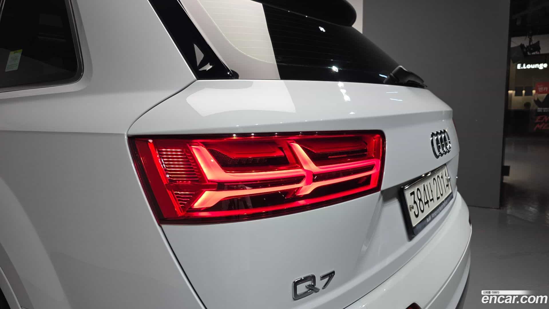 Q7 Audi 2019.10-OUTER-033