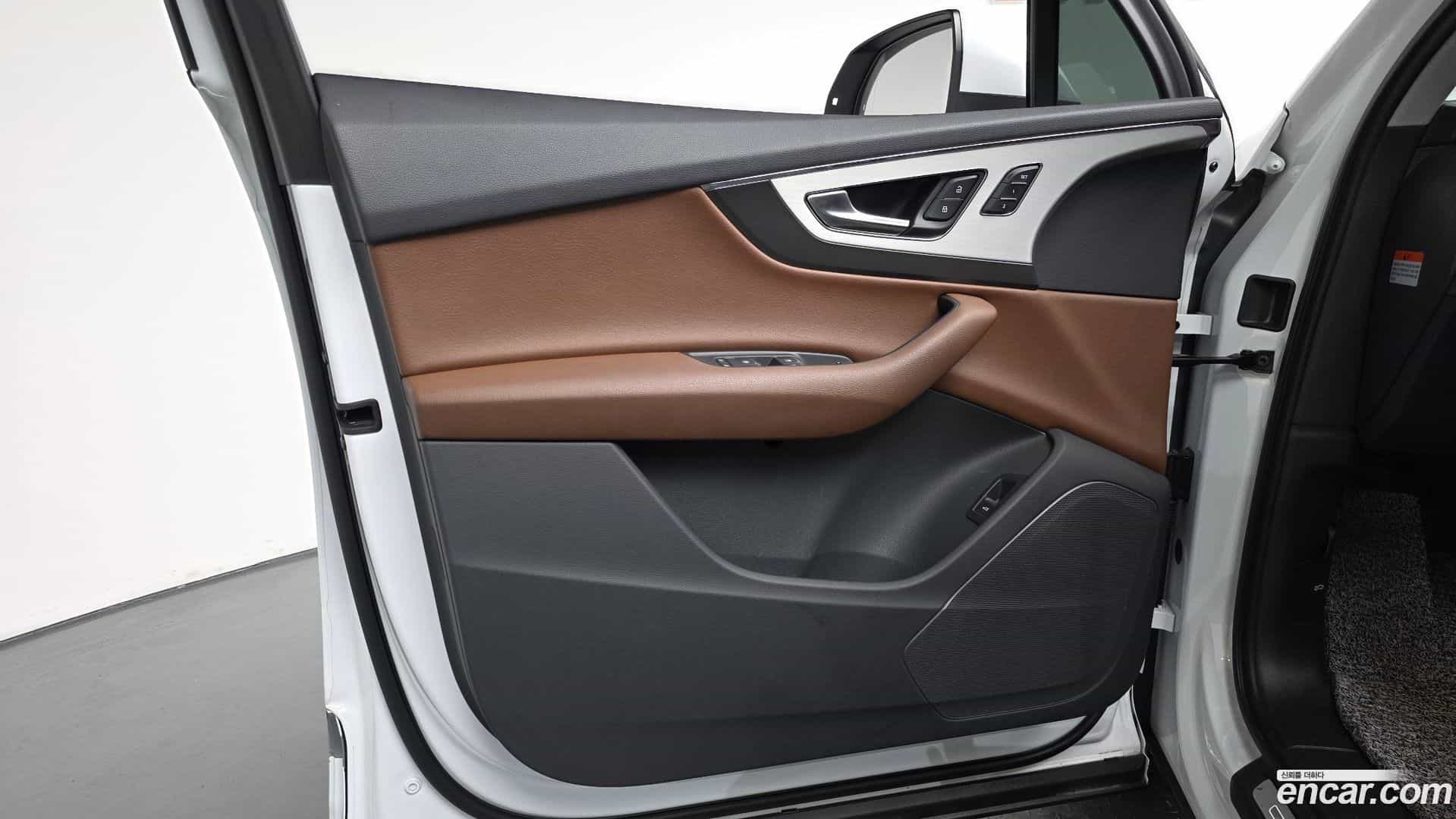 Q7 Audi 2019.10-INNER-034