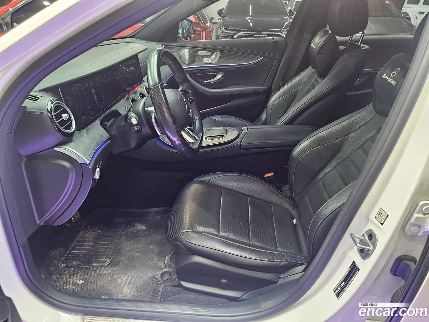 E-Class Mercedes-Benz 2022.2-INNER-010