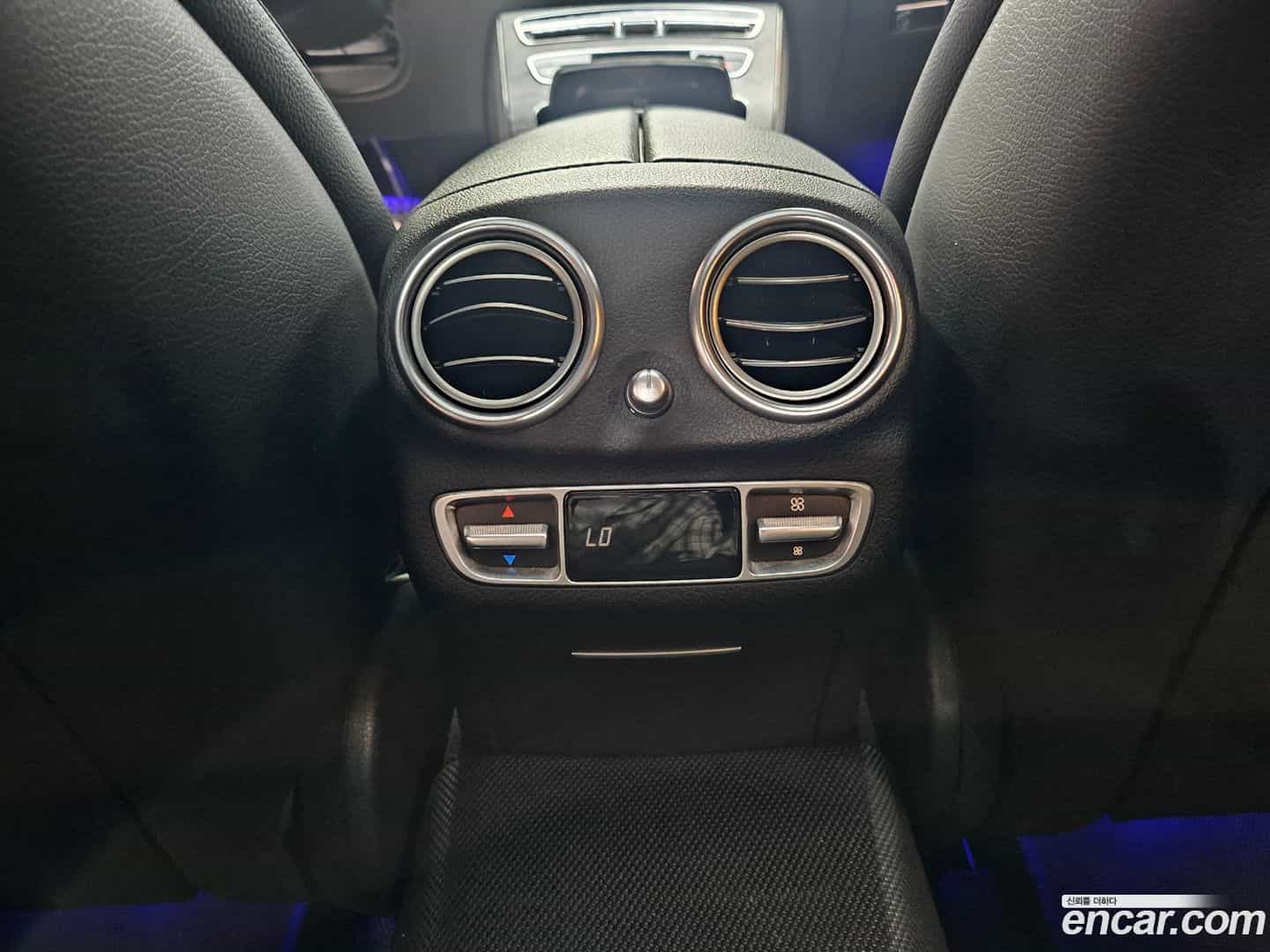 E-Class Mercedes-Benz 2022.2-OPTION-022