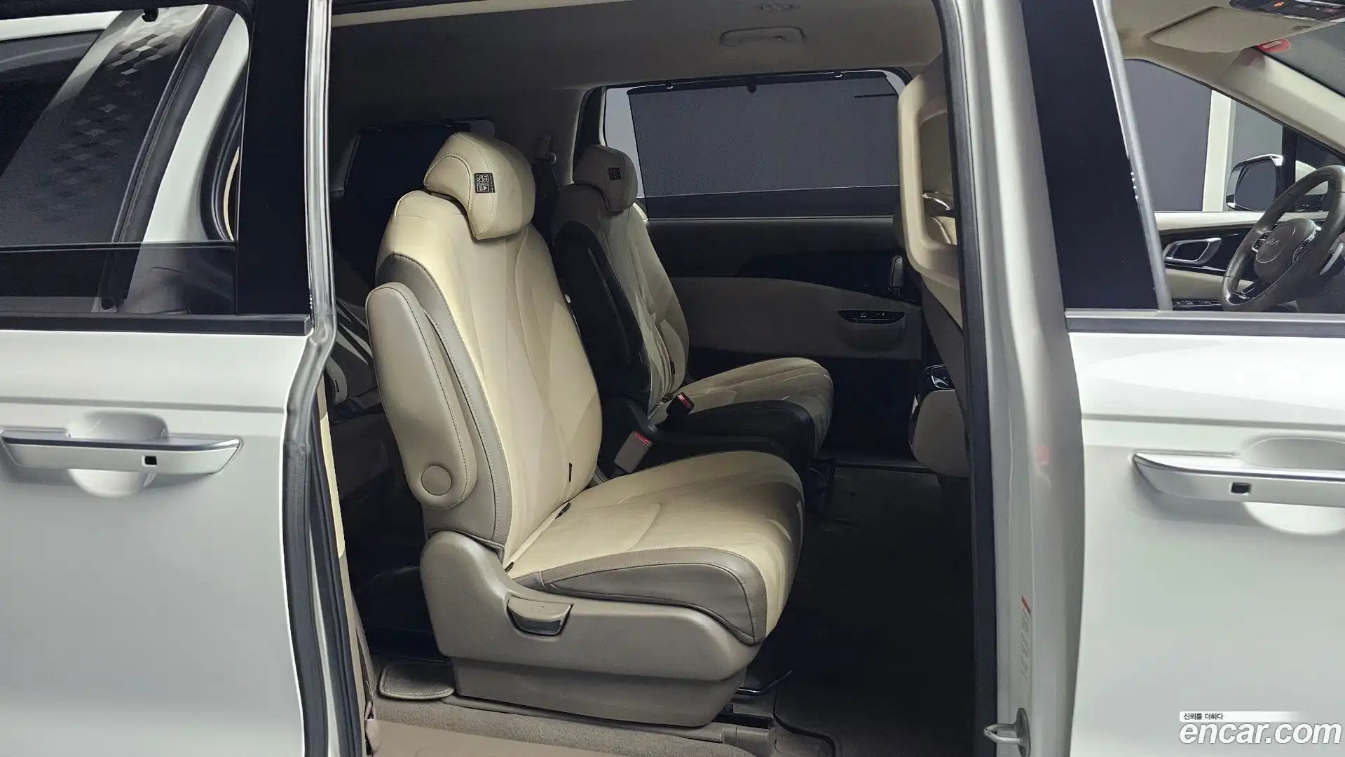 Canival Kia 2022.4-OPTION-015