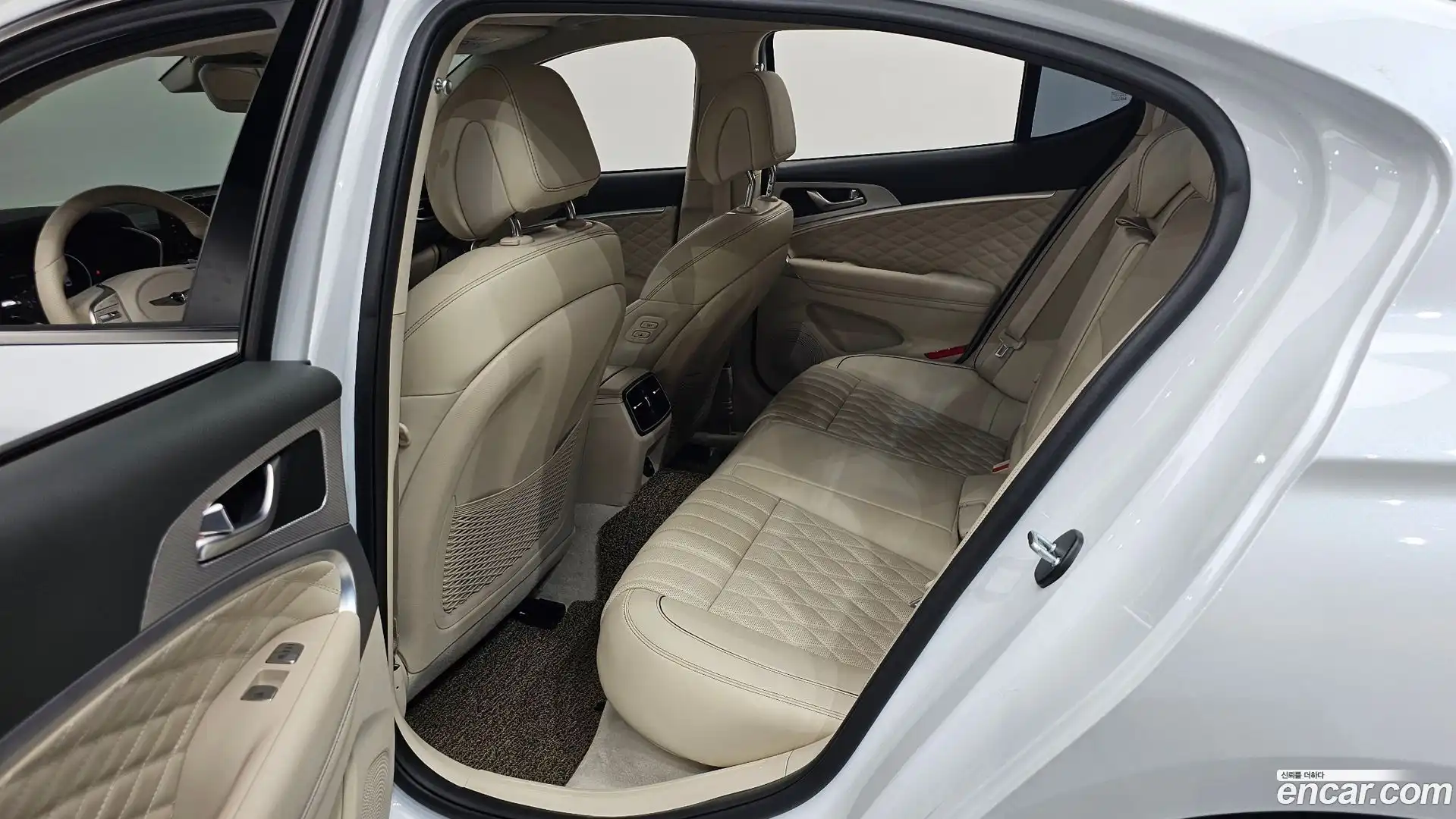 G70 Genesis 2023.1-OPTION-015