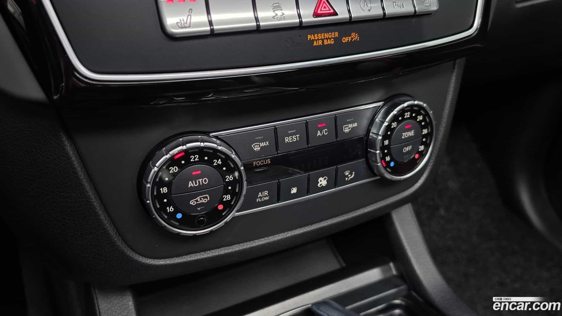 GLE-Class Mercedes-Benz 2018.8-OPTION-040