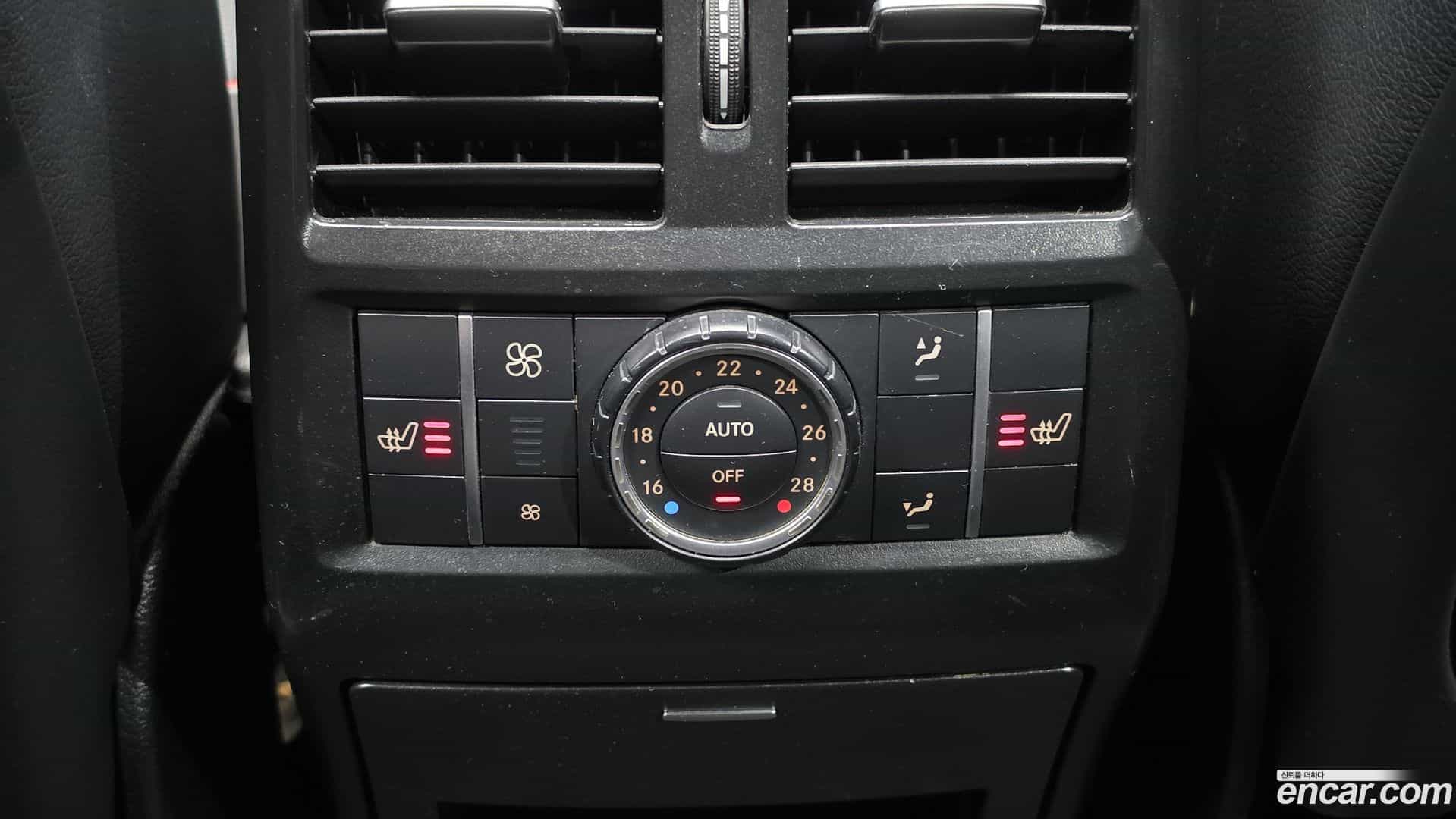 GLE-Class Mercedes-Benz 2018.8-OPTION-041