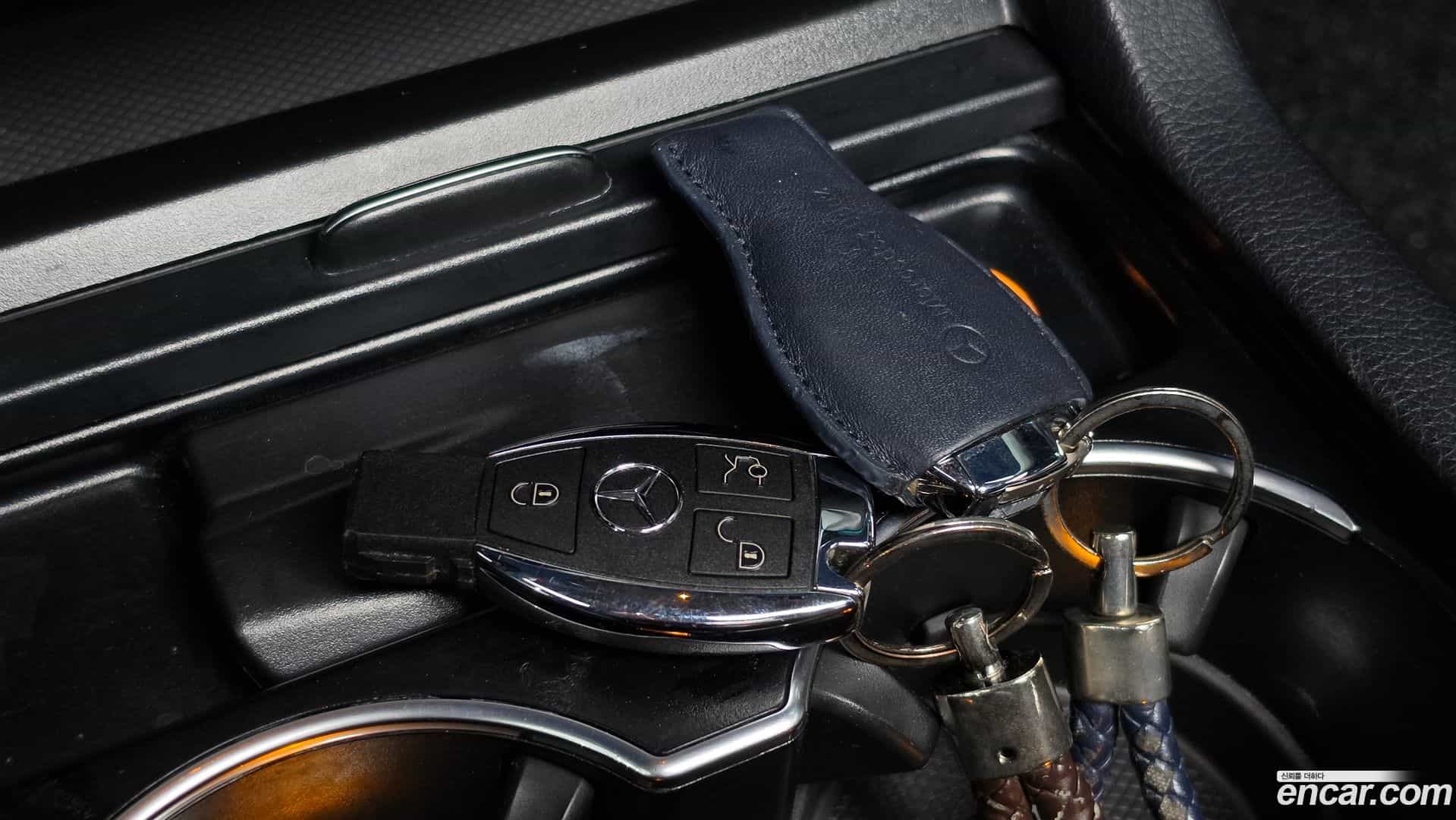 GLE-Class Mercedes-Benz 2018.8-OPTION-045