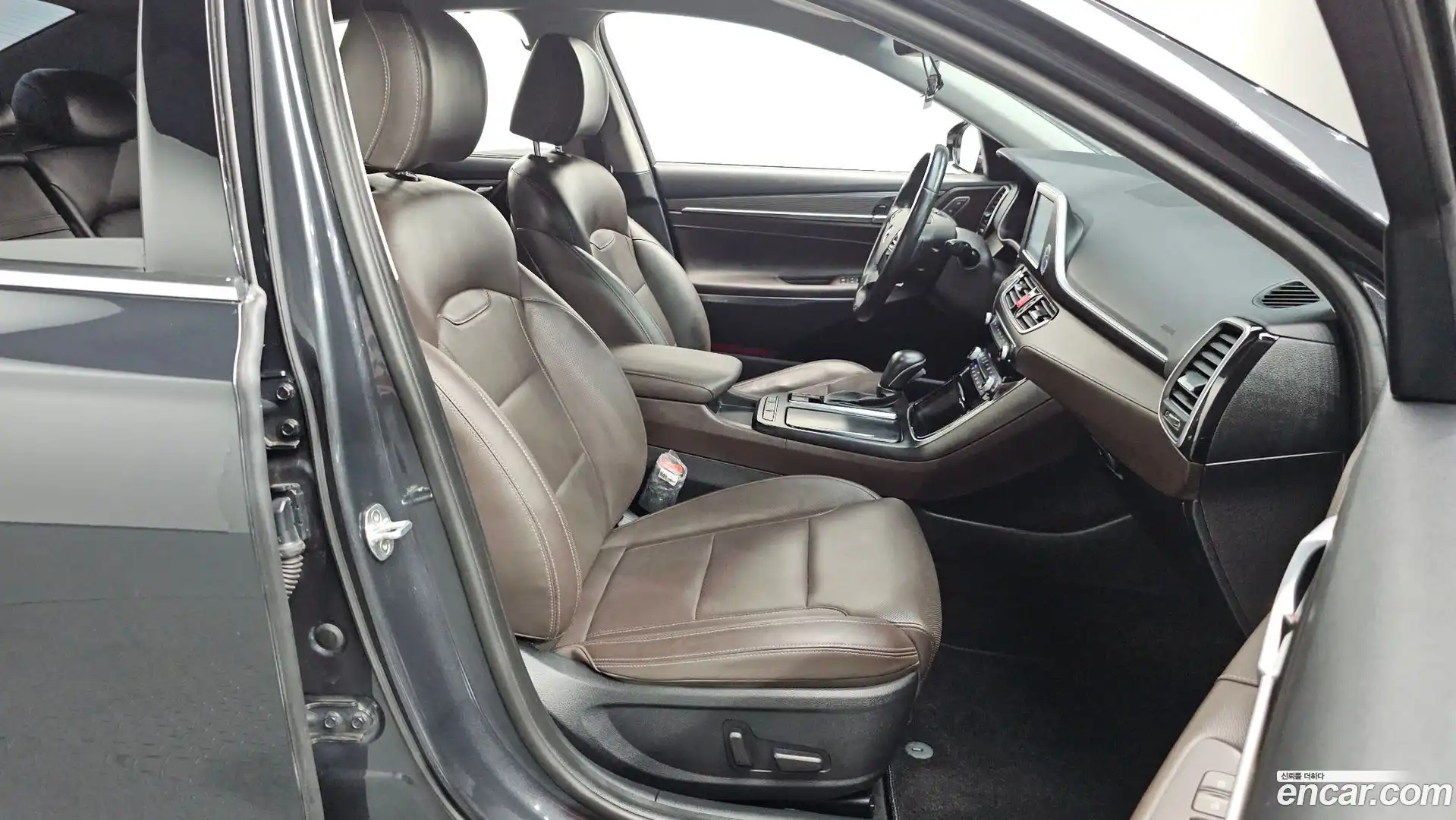 Grandeur Hyundai 2017.0-OPTION-016
