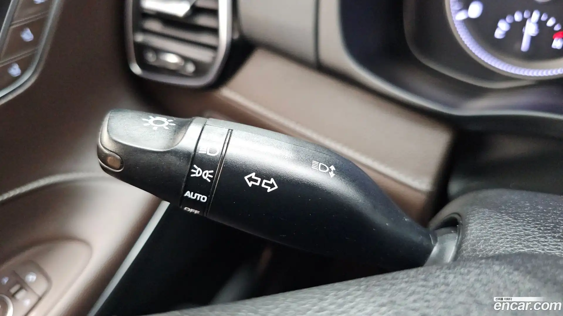 Grandeur Hyundai 2017.0-OPTION-042