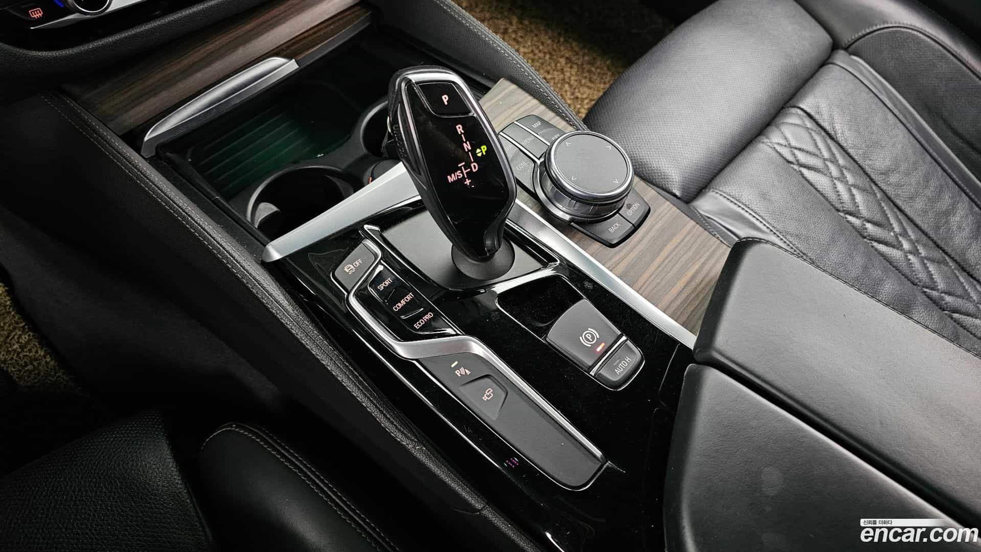 5-Series BMW 2017.8-INNER-009