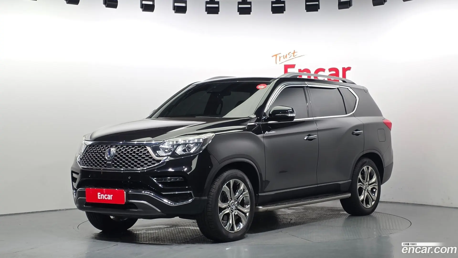 Main__Slider__Photo:Rexton KG Mobility 2019.11-0