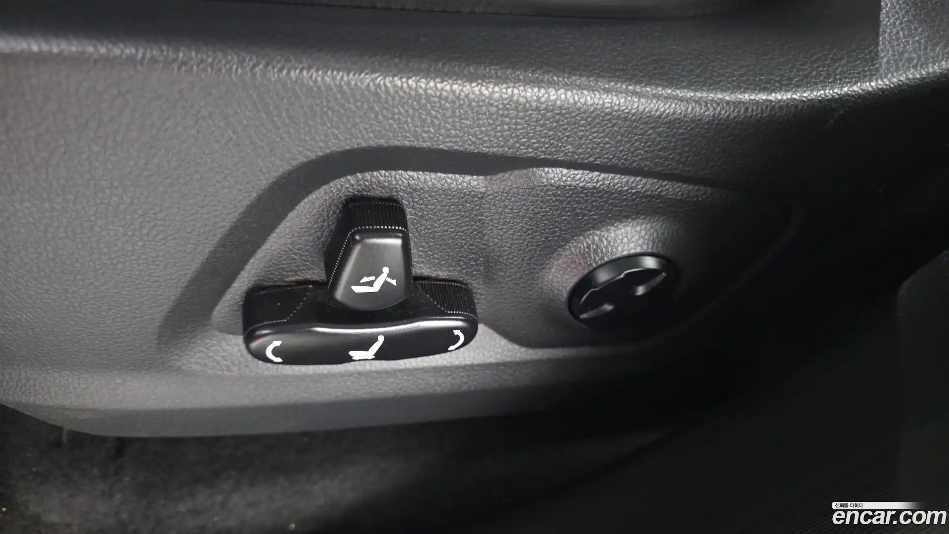 Rexton KG Mobility 2019.11-OPTION-044