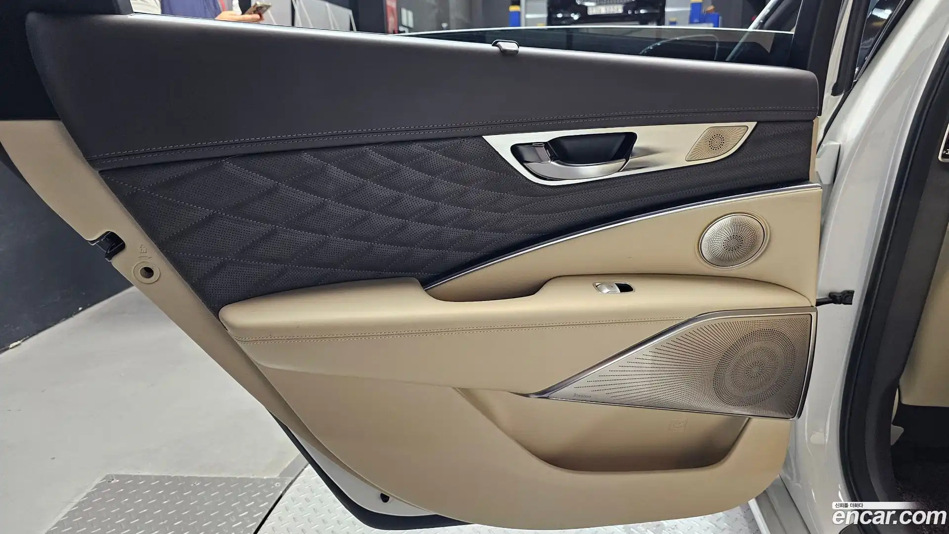 K9 Kia 2022.0-INNER-035