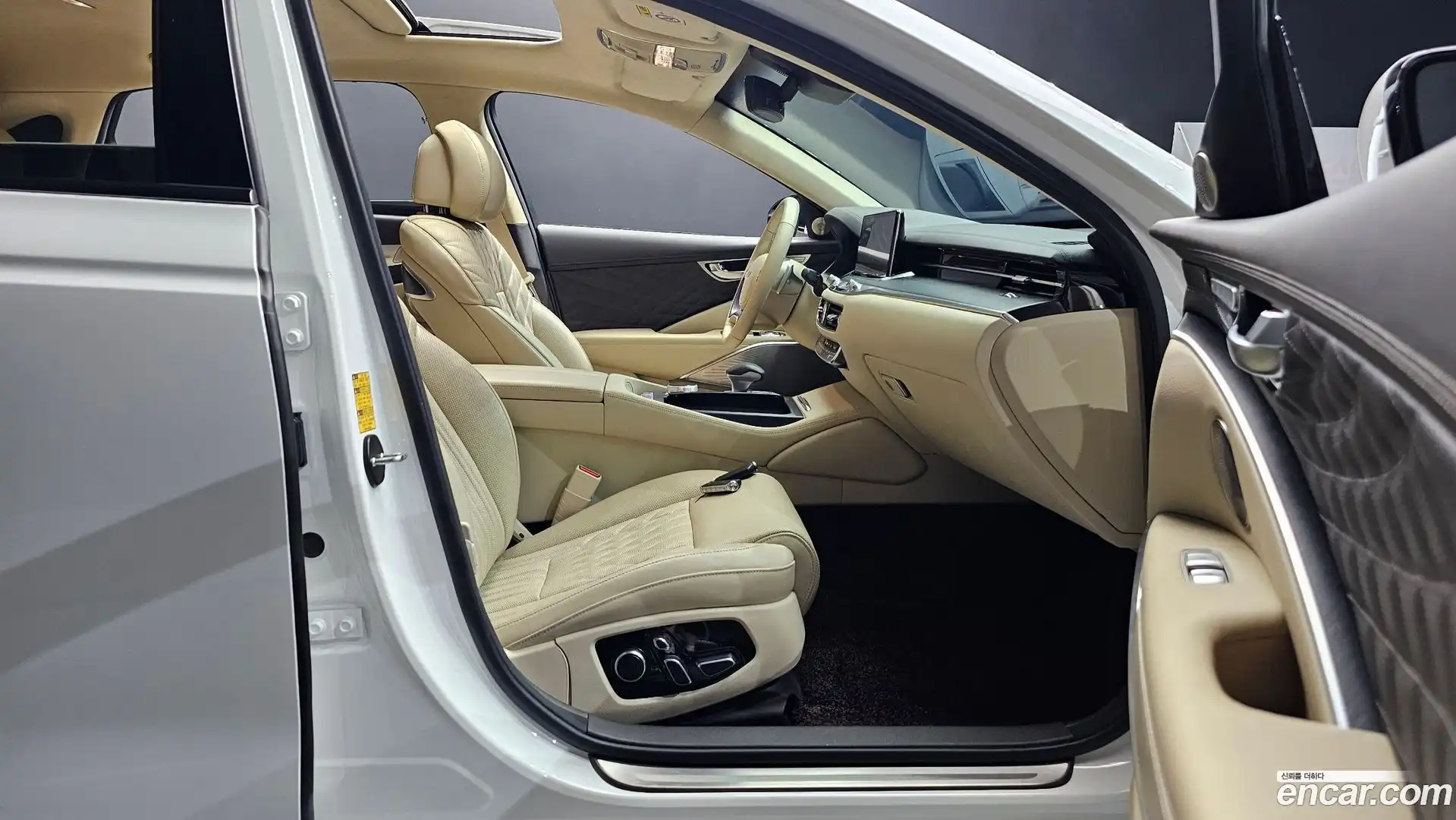 K9 Kia 2022.0-INNER-036