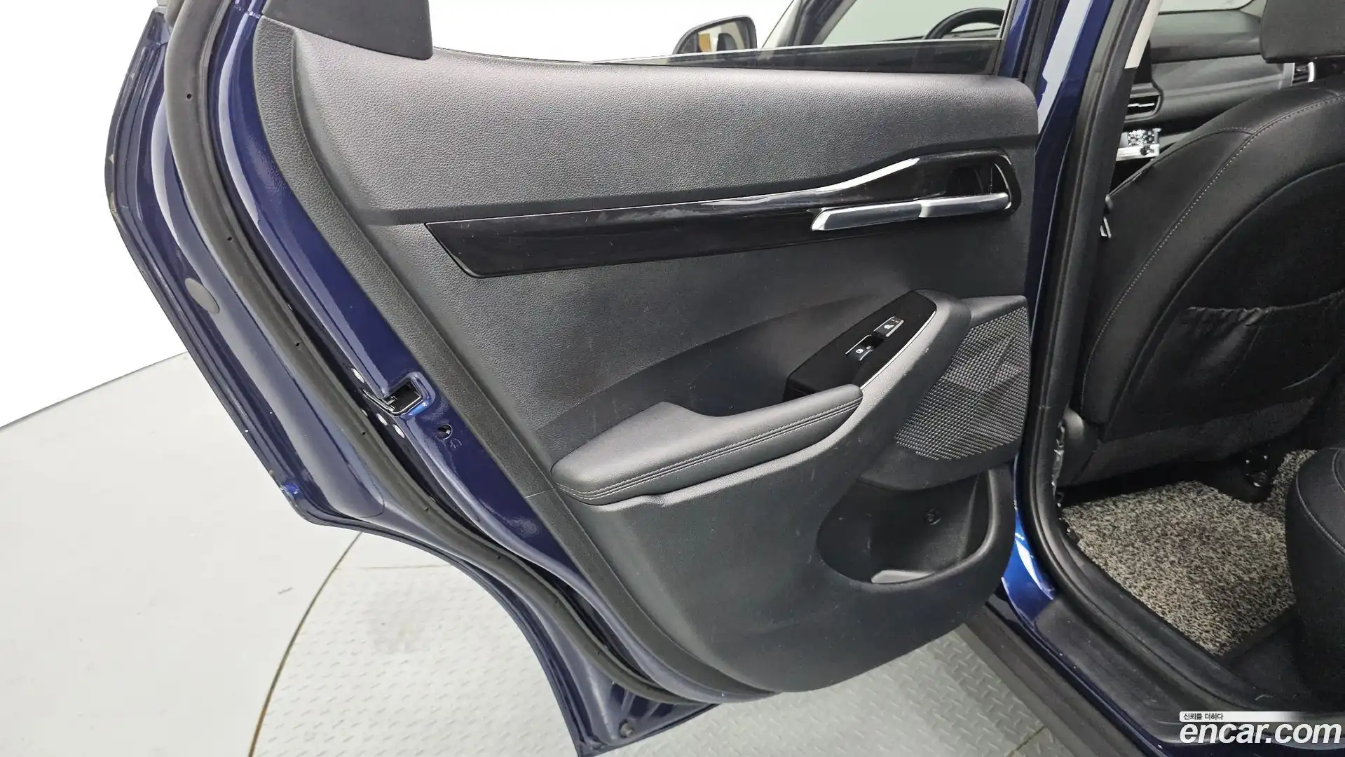 Seltos Kia 2023.6-INNER-035