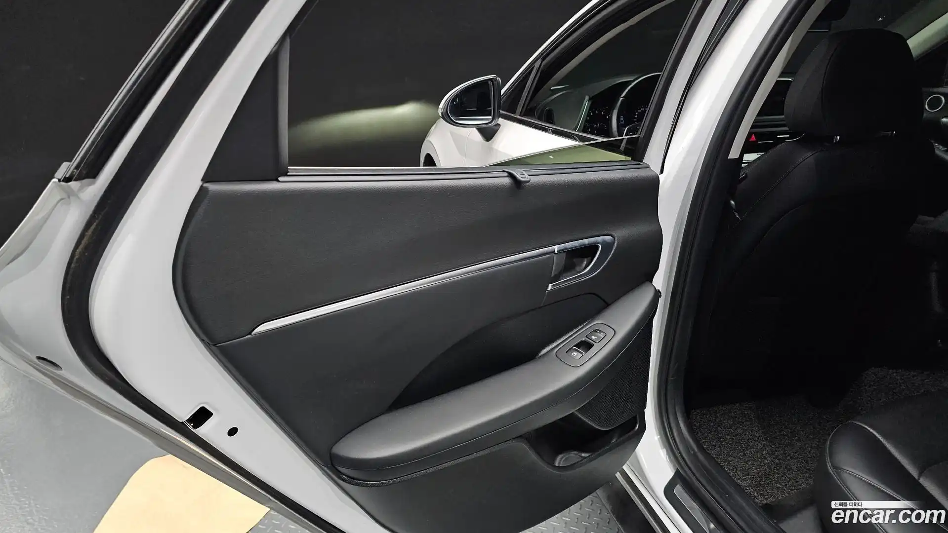 Sonata Hyundai 2019.10-INNER-035