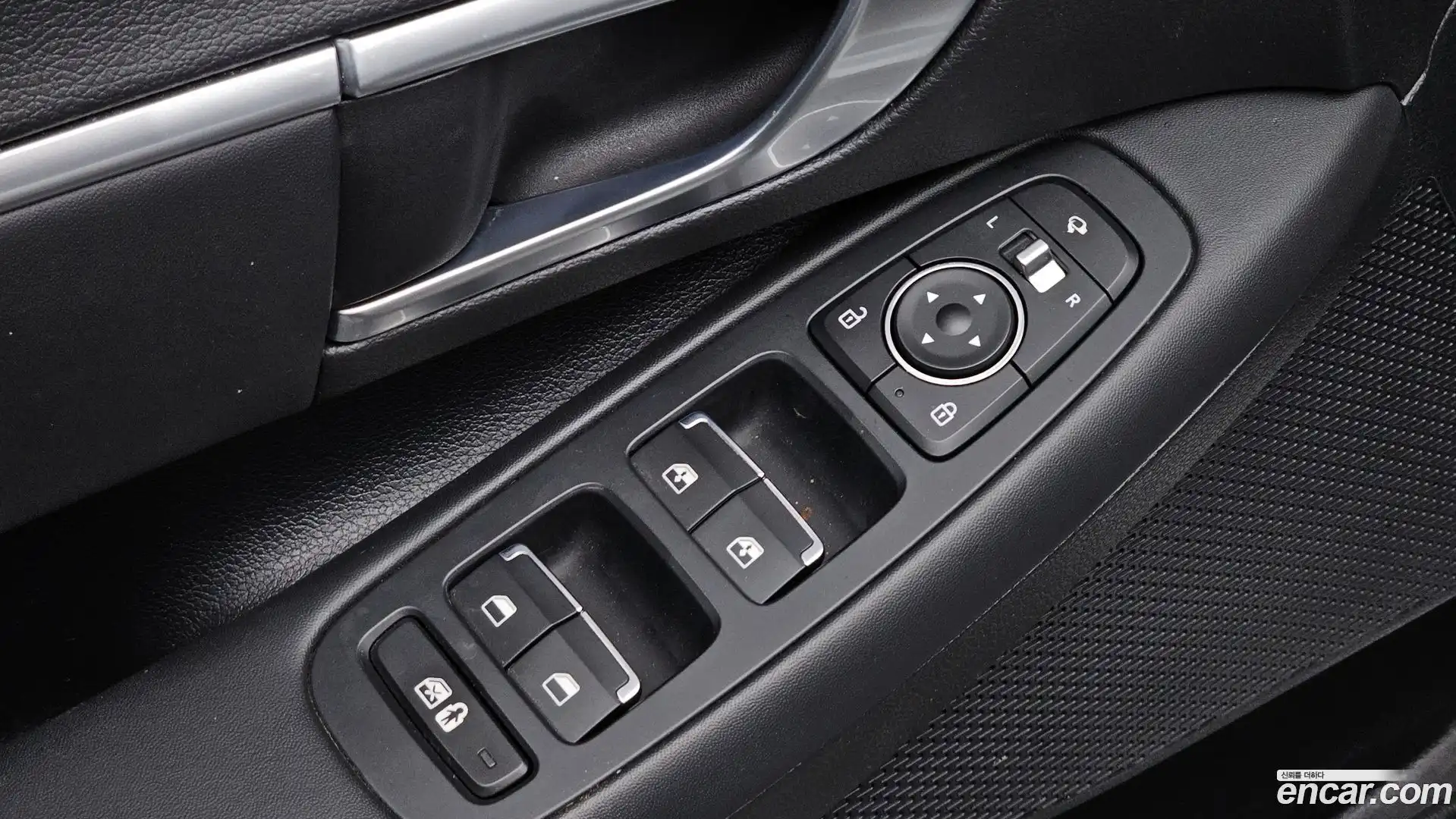 Sonata Hyundai 2019.10-OPTION-040