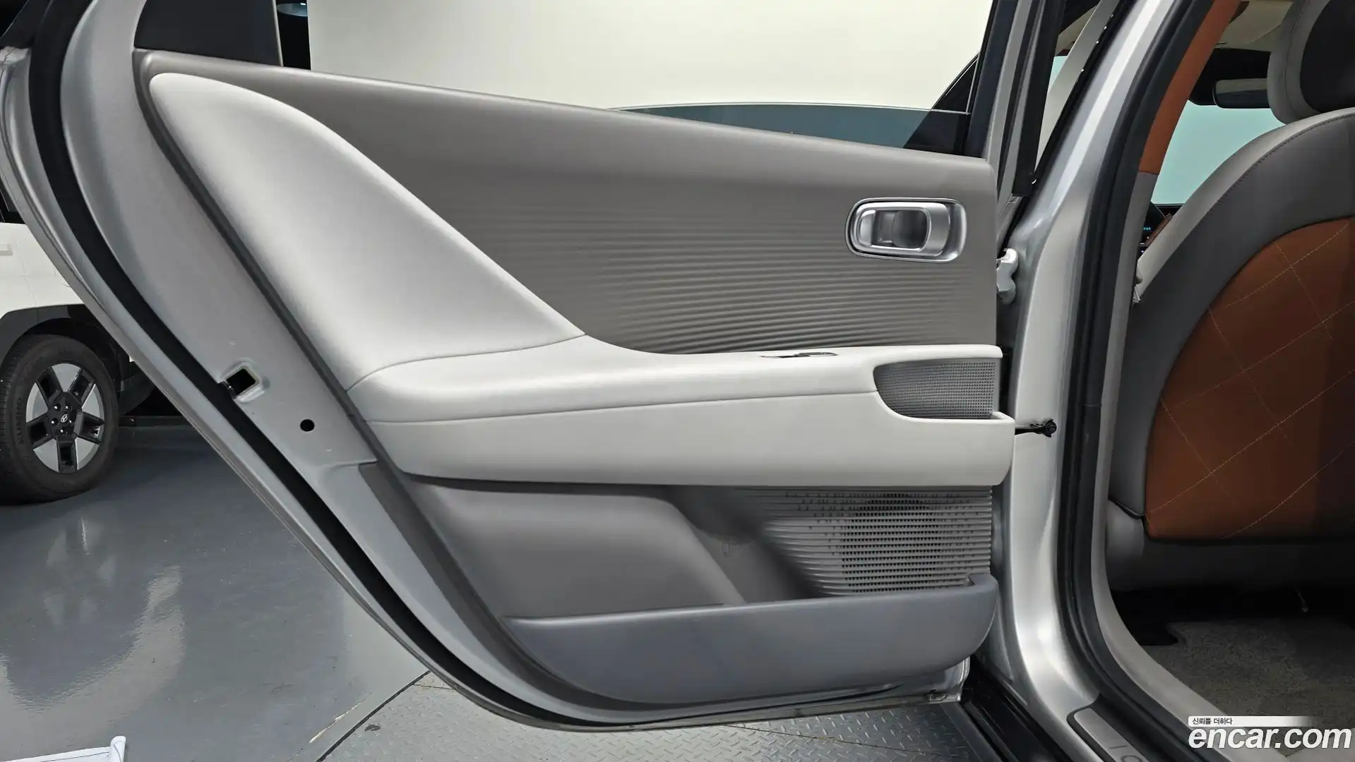 Ioniq6 Hyundai 2025.4-INNER-035