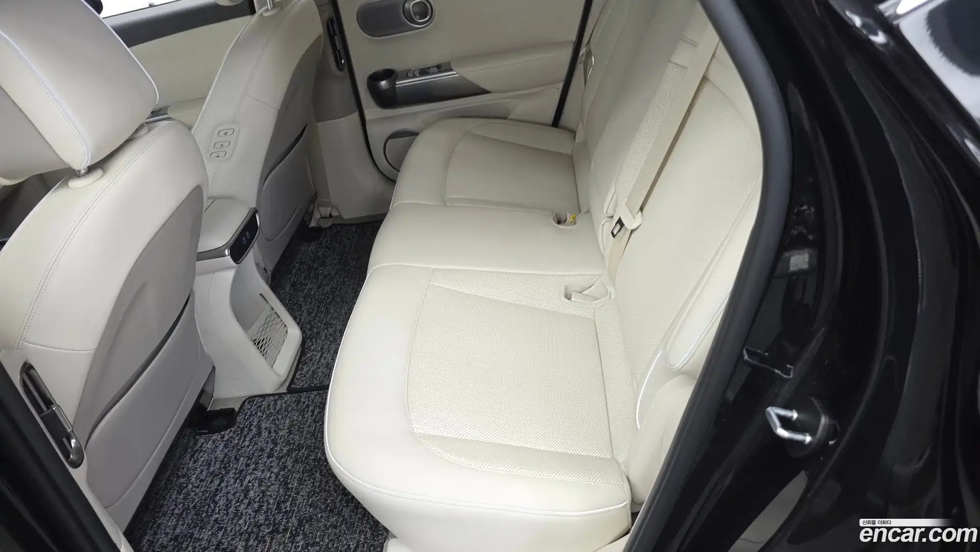 GV60 Genesis 2022.6-INNER-036