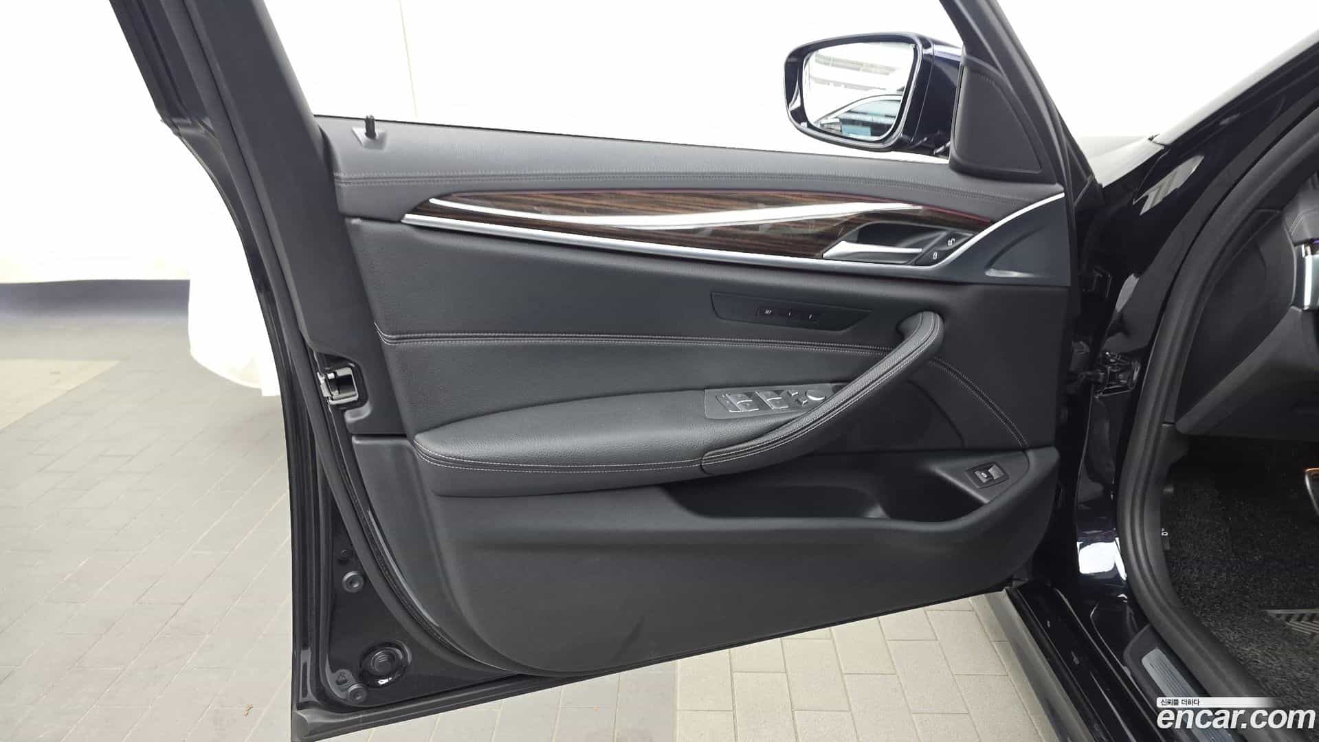 5-Series BMW 2020.11-INNER-034