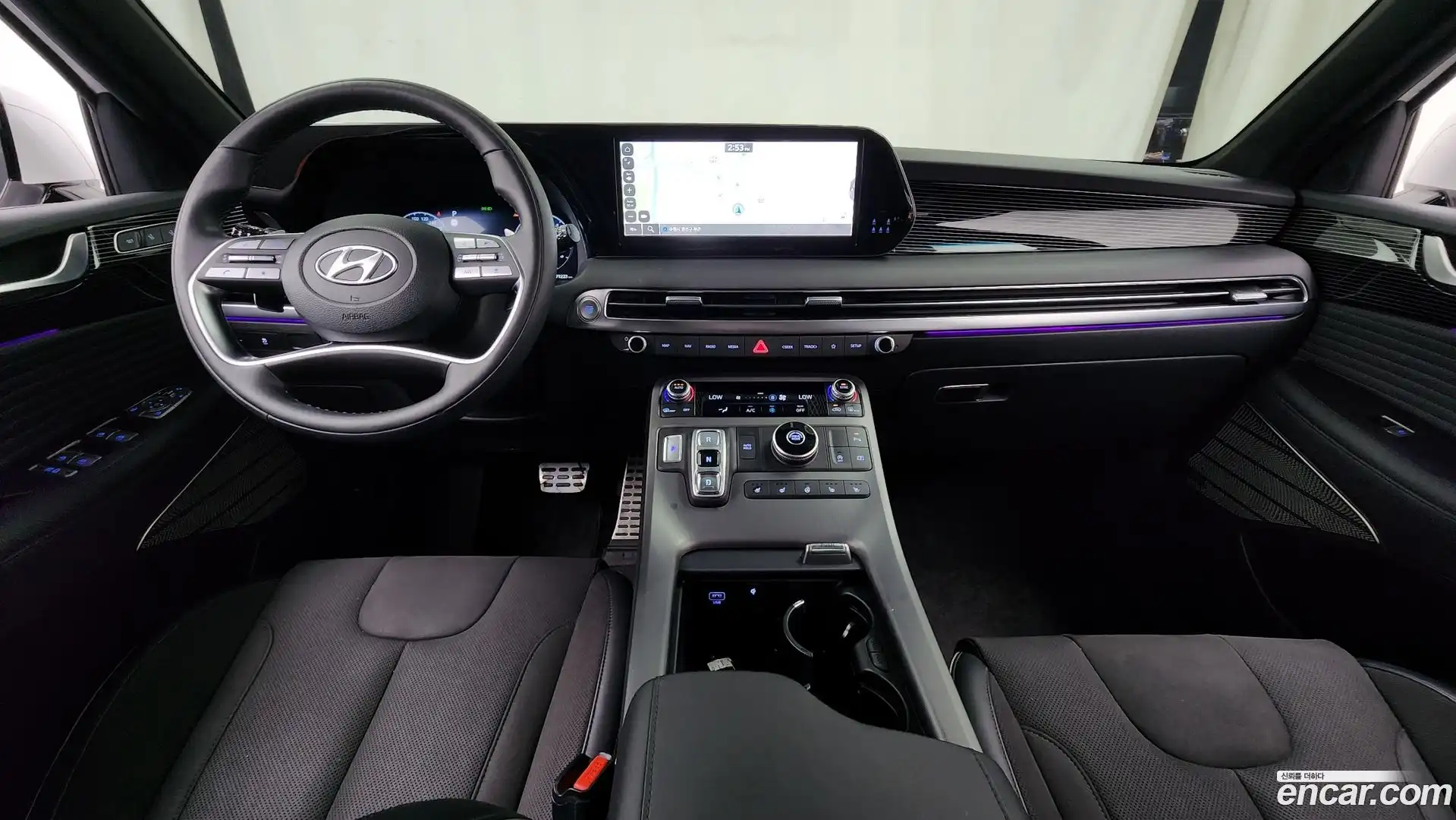 Palisade Hyundai 2024.1-INNER-007