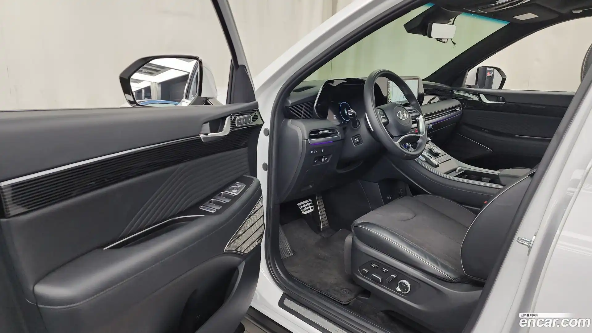 Palisade Hyundai 2024.1-INNER-010