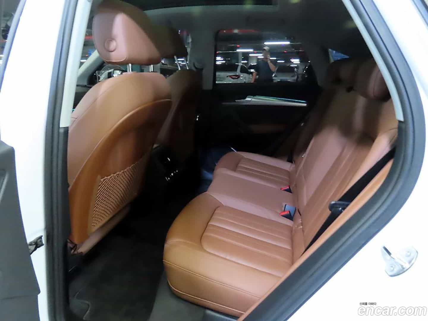 Q5 Audi 2023.11-INNER-007
