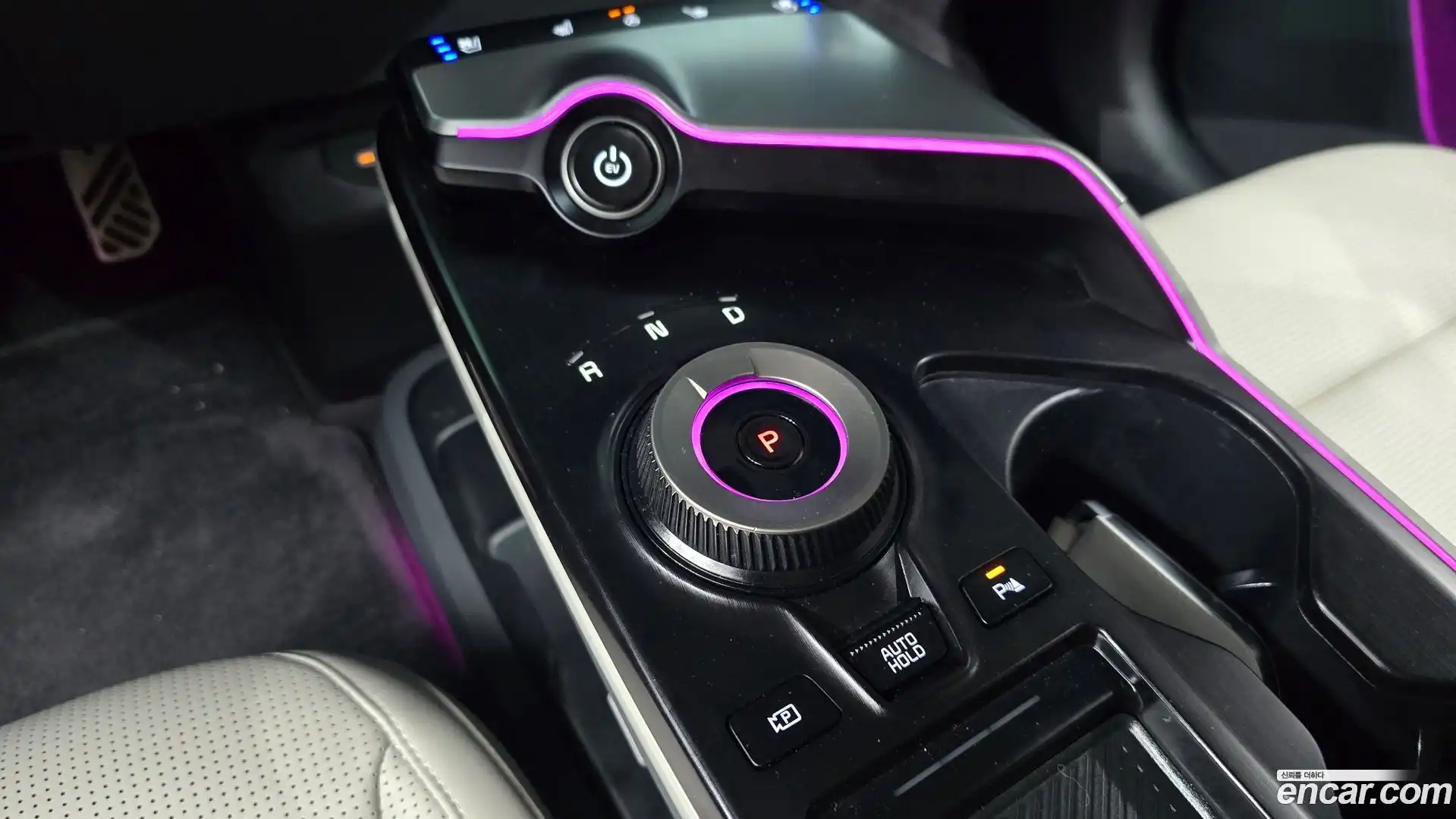 EV6 Kia 2025.4-INNER-009