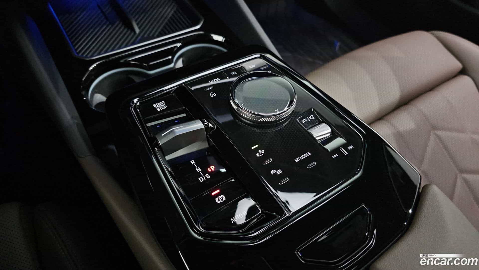 5-Series BMW 2024.4-INNER-009