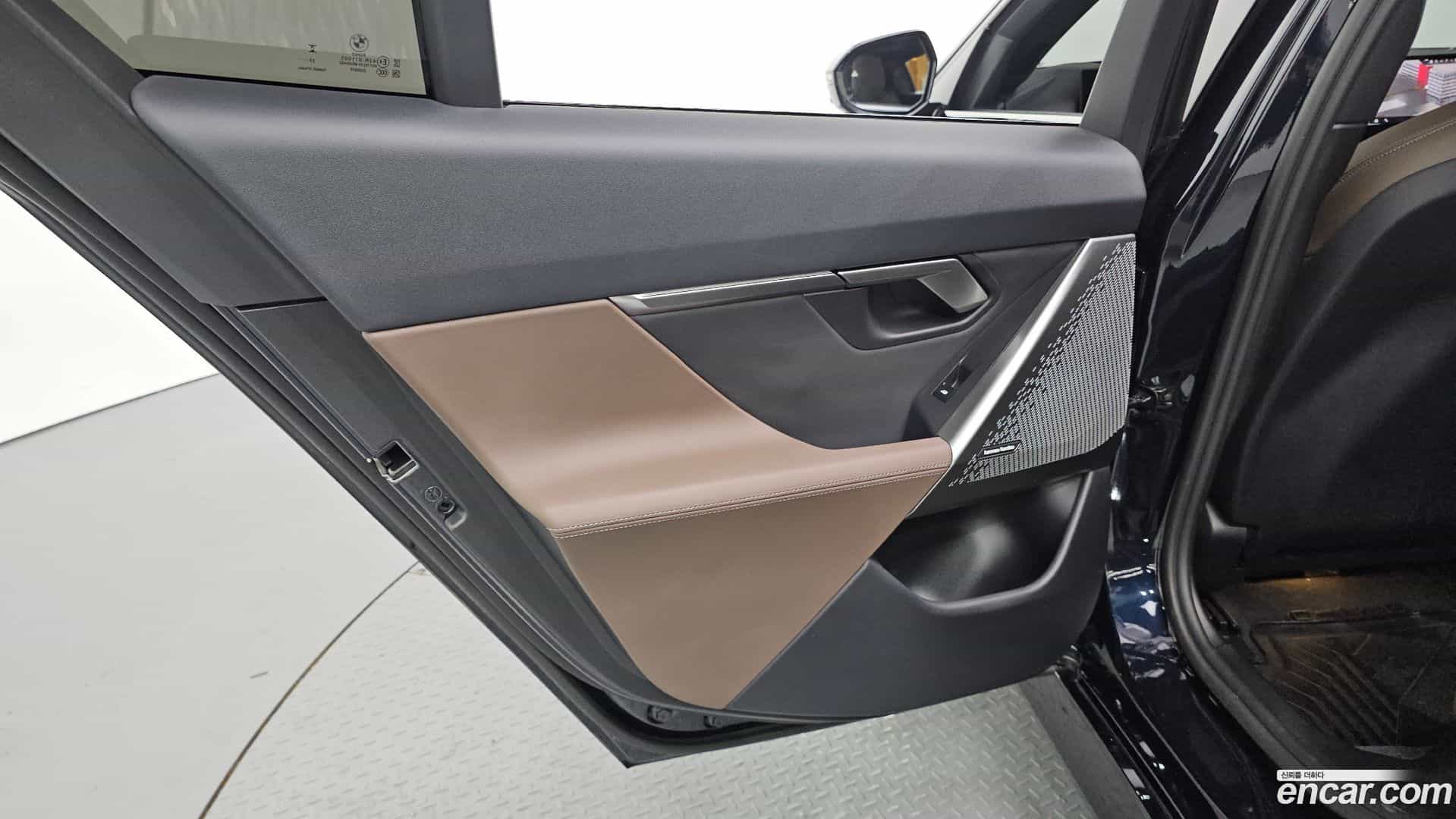 5-Series BMW 2024.4-INNER-035