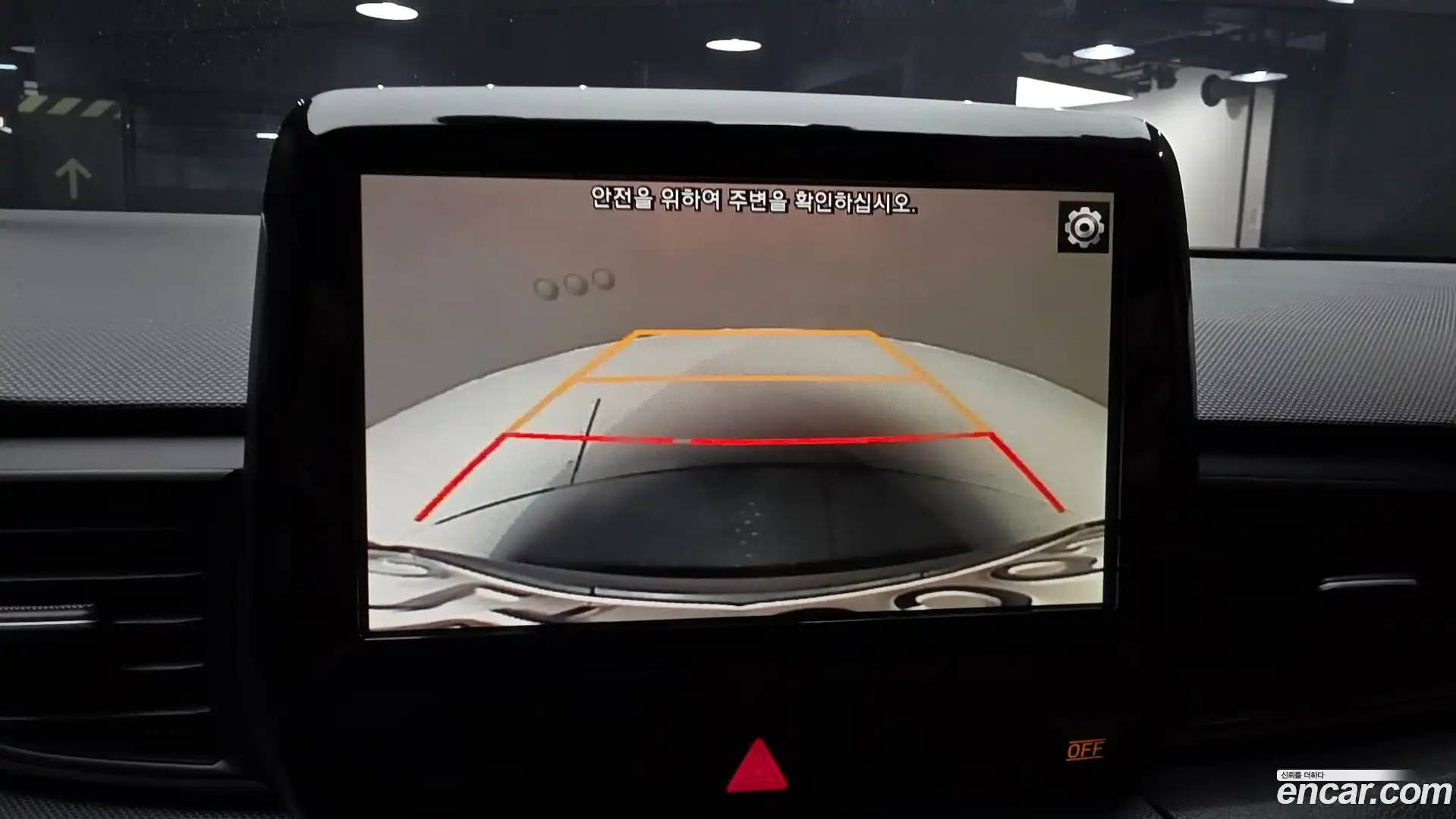 Veloster Hyundai 2018.8-OPTION-018