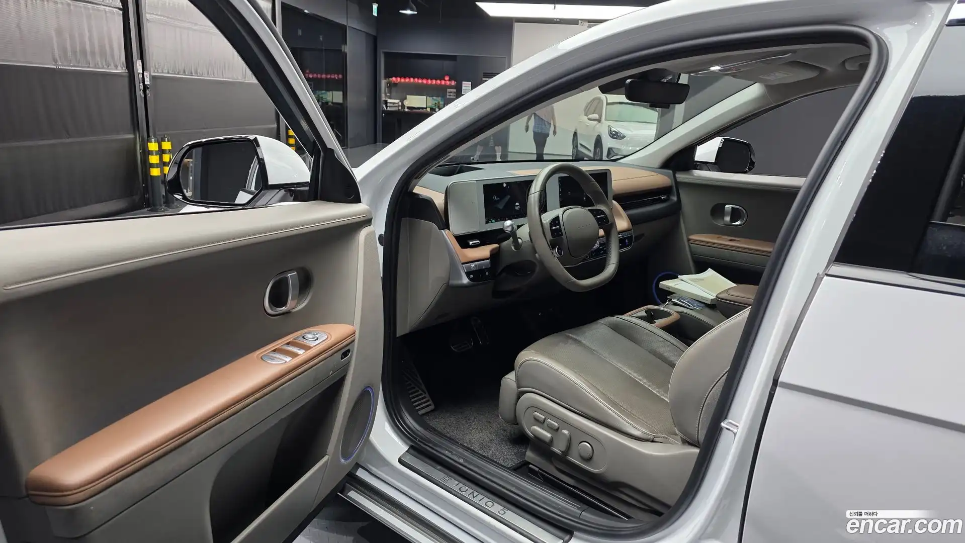 Ioniq5 Hyundai 2022.2-INNER-010