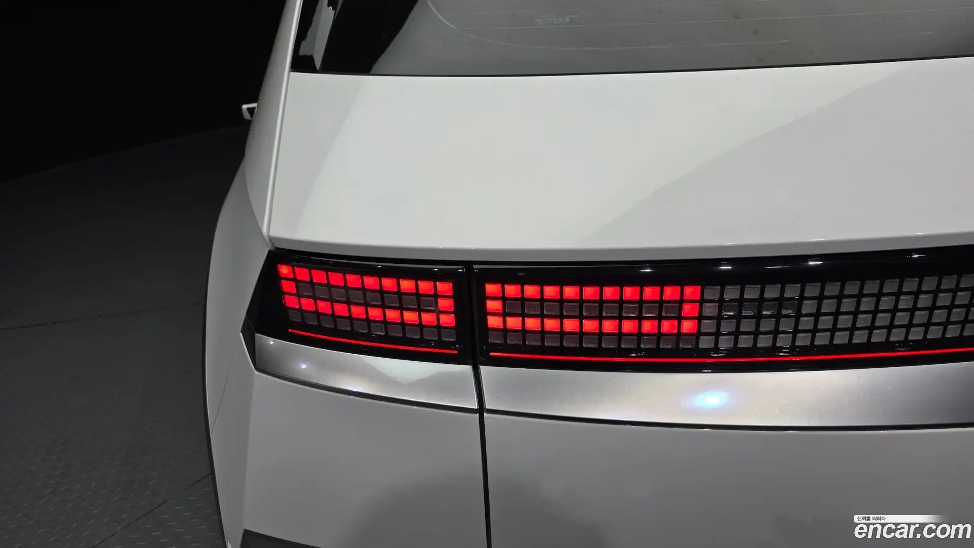 Ioniq5 Hyundai 2022.2-OUTER-033