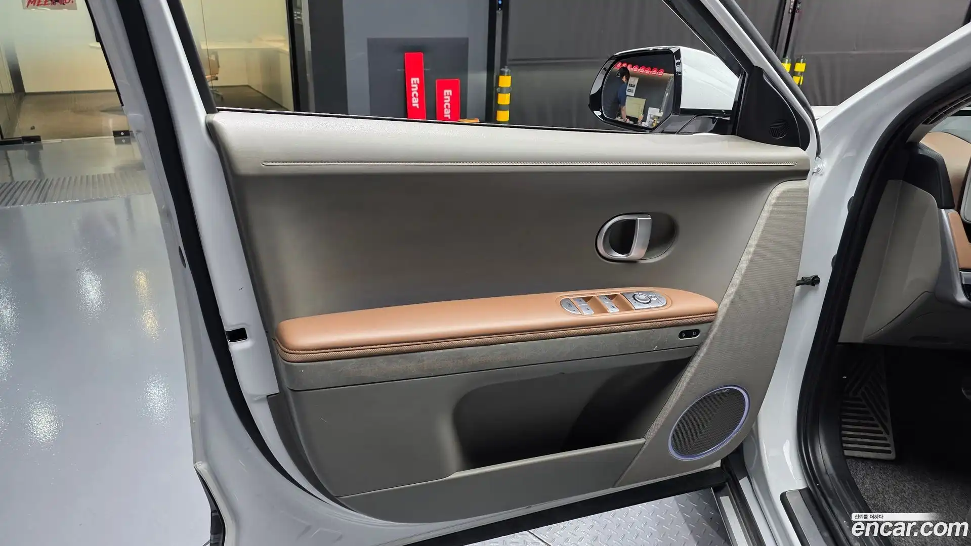 Ioniq5 Hyundai 2022.2-INNER-034
